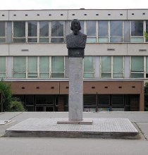pomník: J. A. Komenský