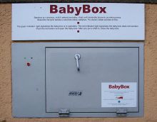 Otevření babyboxu v Nemocnici Milosrdných bratří