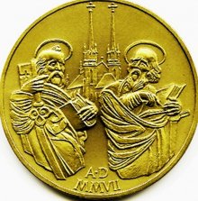 Biskup Vojtěch Cikrle předal pamětní medaili sv. Petra a Pavla historičce Mileně Flodrové