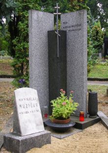 náhrobek: Nikolaj Muzyčuk