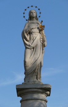 sloup: sloup se sochou Panny Marie