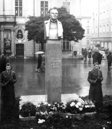 Odhalení pomníku maršála Malinovského
