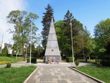 pomník: oběti rudoarmějců při osvobozovacích bojích