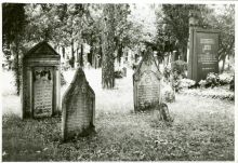 Nezamyslova 27/395, Židovský hřbitov