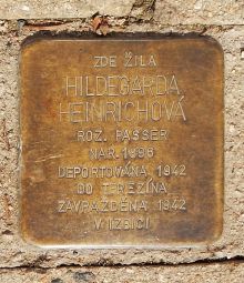 jiná realizace: uctění památky oběti okupace - H. Heinrichová