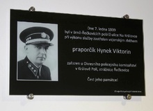 pamětní deska: H. Viktorin