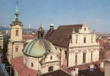 Minoritská, Kostel sv. Janů a klášter minoritů
