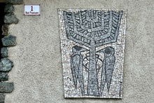 dekorační stěna: Mozaika se dvěma datly