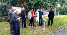 Instalace panelu z projektu Brno poetické - Husovice (park Tišnovka)