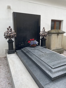 img33298.jpg
