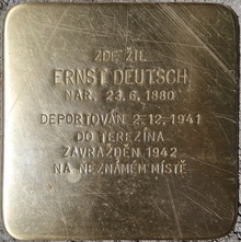 Kámen zmizelého: uctění památky oběti holocaustu - E. Deutsch