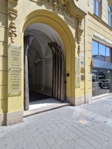 img33527.jpg