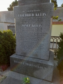 img33587.jpg