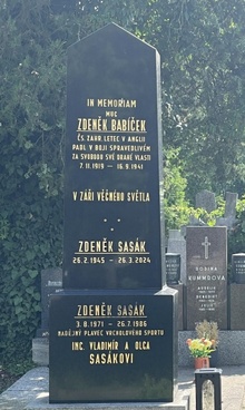 img33610.jpg