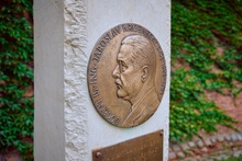 img33697.jpg