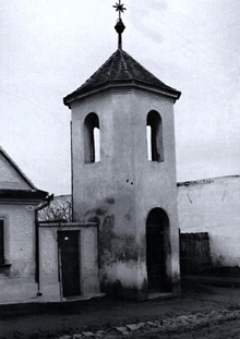 Kytnerova, Suchého, Zvonice
