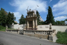 img33755.jpg