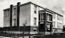 Hamry 12/576, Základní škola