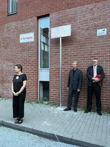 img37590.jpg